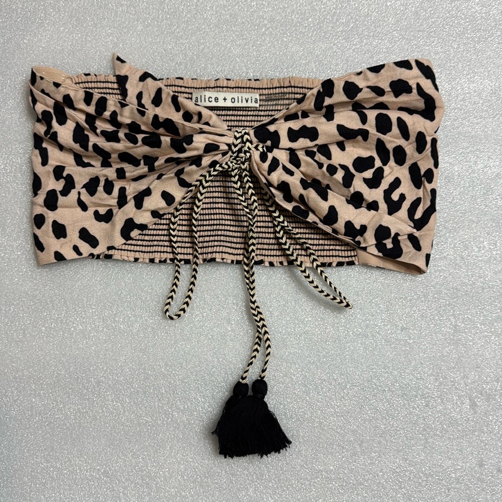 Alice + Olivia set